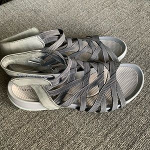 BareTraps Hiking Sandals